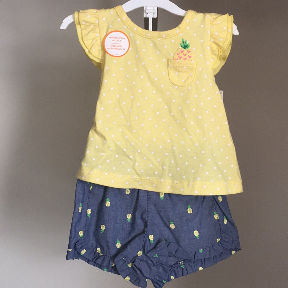 3M two piece pineapple outfit